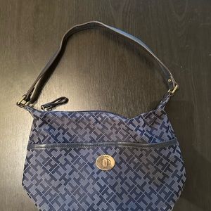Tommy Hilfiger purse/crossbody bag